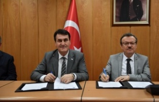 Sokak hayvanlarına 24 saat tedavi