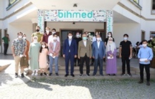 ‘Emanete’ sahip çıkan liseliler ödüllendirildi