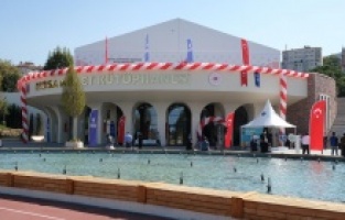 Bursa 20 bin kitaplık kütüphanesine kavuştu