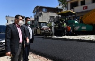 1 yılda 55 bin 700 ton asfalt