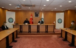 BUÜ’den lise öğrencilerine kütüphane desteği