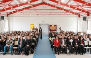 “Önce İnsan” projesiyle gençlik haklarına dikkat çekildi