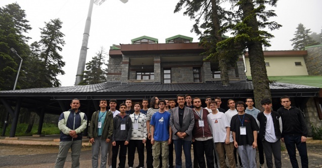 Başarılı öğrenciler zirvede motivasyon kampında