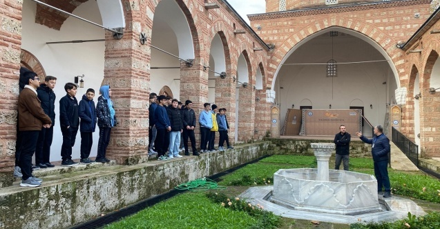 Yıldırımlı gençlerden tarihi yolculuk