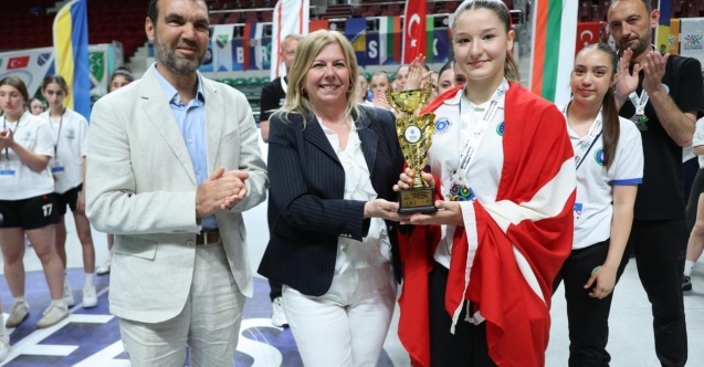 Spor şenliklerinde kardeşlik rüzgarı esti