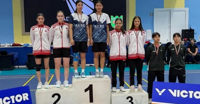 Badmintonda Osmangazi’ye çifte madalya